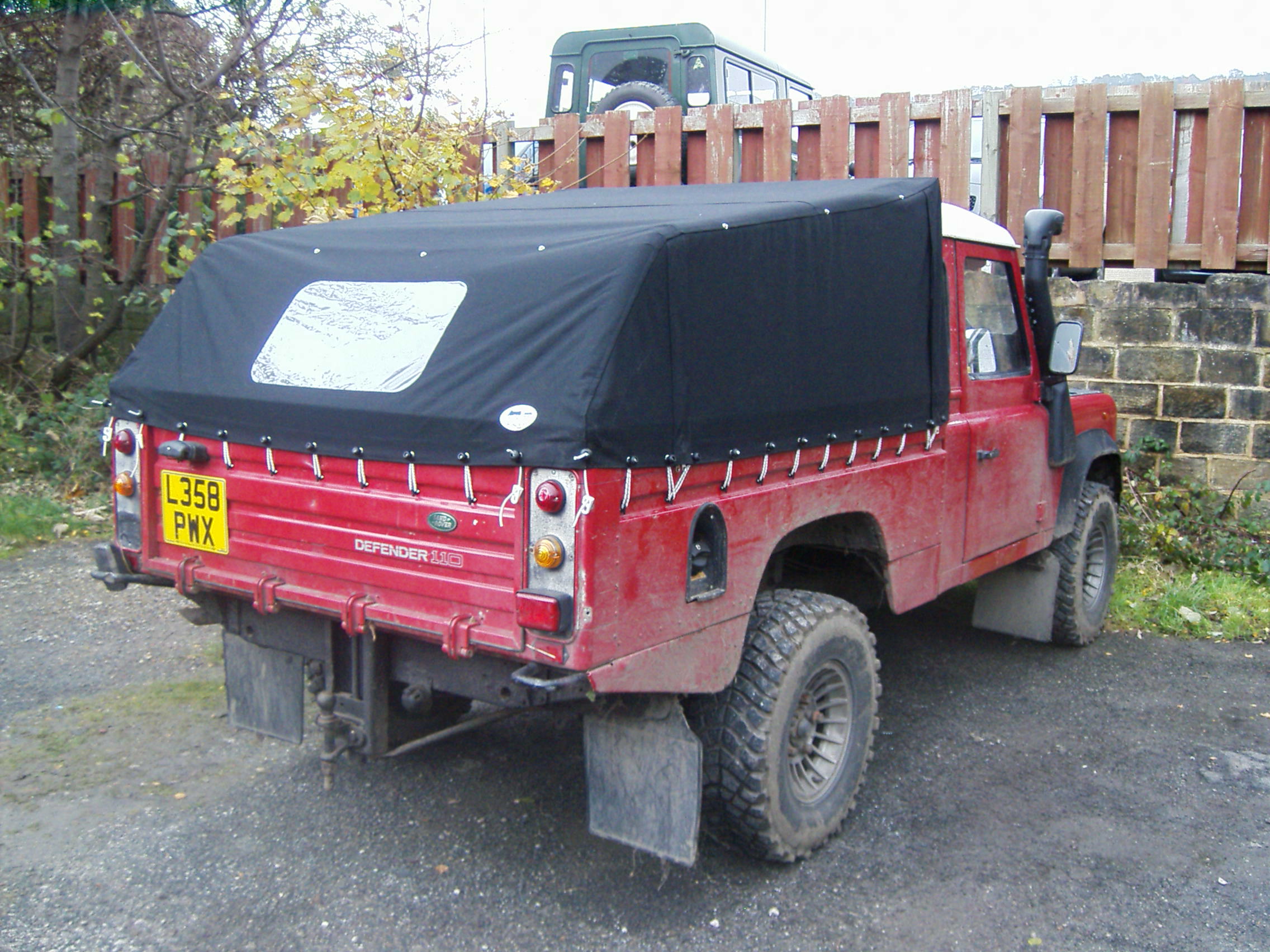 Land rover cover