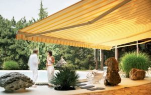 Custom Yellow Striped Semi Cassette Retractable Awning